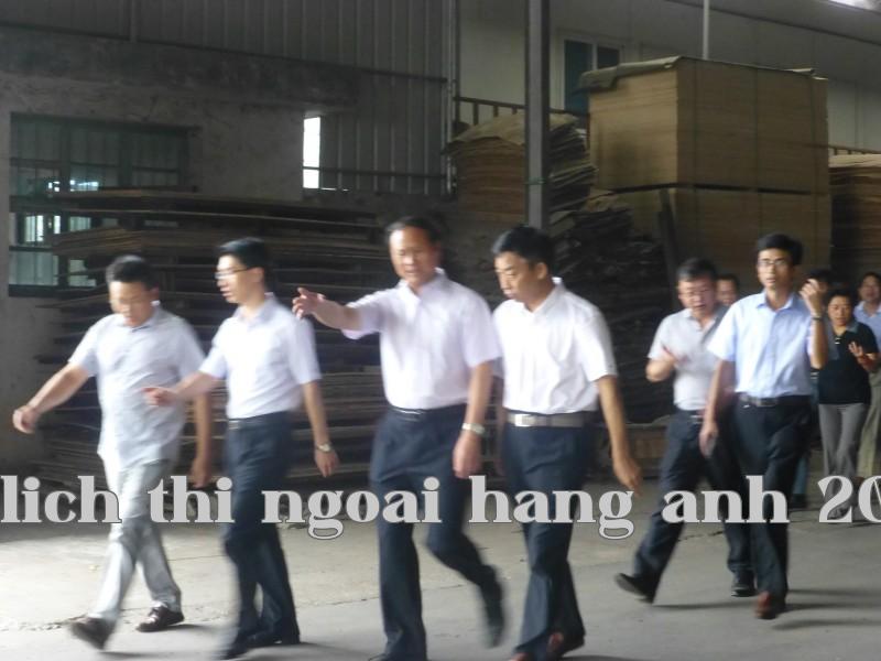 Các lãnh đạo chủ chốt của huyện đã đến công ty thăm quan và hướng dẫn công tác