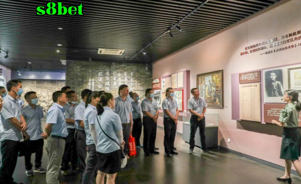 Chứng kiến chặng đường trăm năm, xây dựng giấc mơ mới | Chi bộ Green Oasis tổ chức hoạt động kỷ niệm 100 năm thành lập Đảng Cộng sản và Giáo dục Lịch sử Đảng.