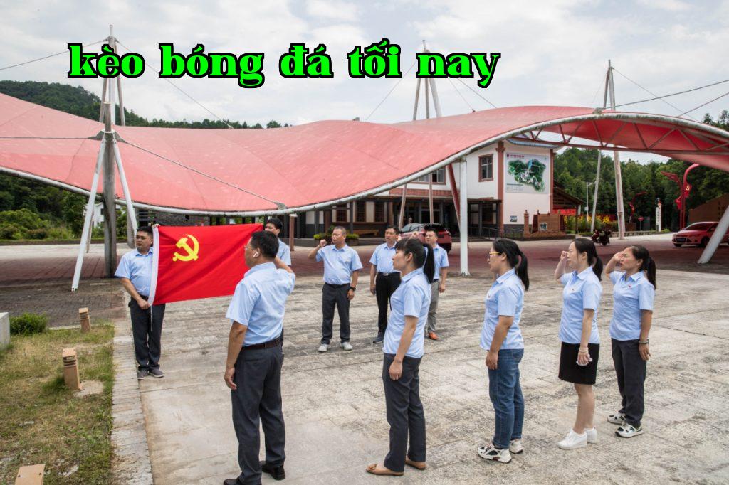Chứng kiến chặng đường trăm năm, xây dựng giấc mơ mới | Chi bộ Green Oasis tổ chức hoạt động kỷ niệm 100 năm thành lập Đảng Cộng sản và Giáo dục Lịch sử Đảng.