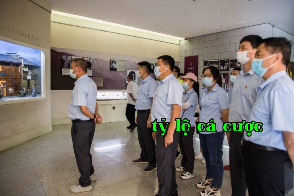 Chứng kiến chặng đường trăm năm, xây dựng giấc mơ mới | Chi bộ Green Oasis tổ chức hoạt động kỷ niệm 100 năm thành lập Đảng Cộng sản và Giáo dục Lịch sử Đảng.