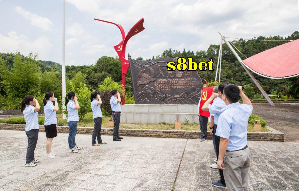 Chứng kiến chặng đường trăm năm, xây dựng giấc mơ mới | Chi bộ Green Oasis tổ chức hoạt động kỷ niệm 100 năm thành lập Đảng Cộng sản và Giáo dục Lịch sử Đảng.